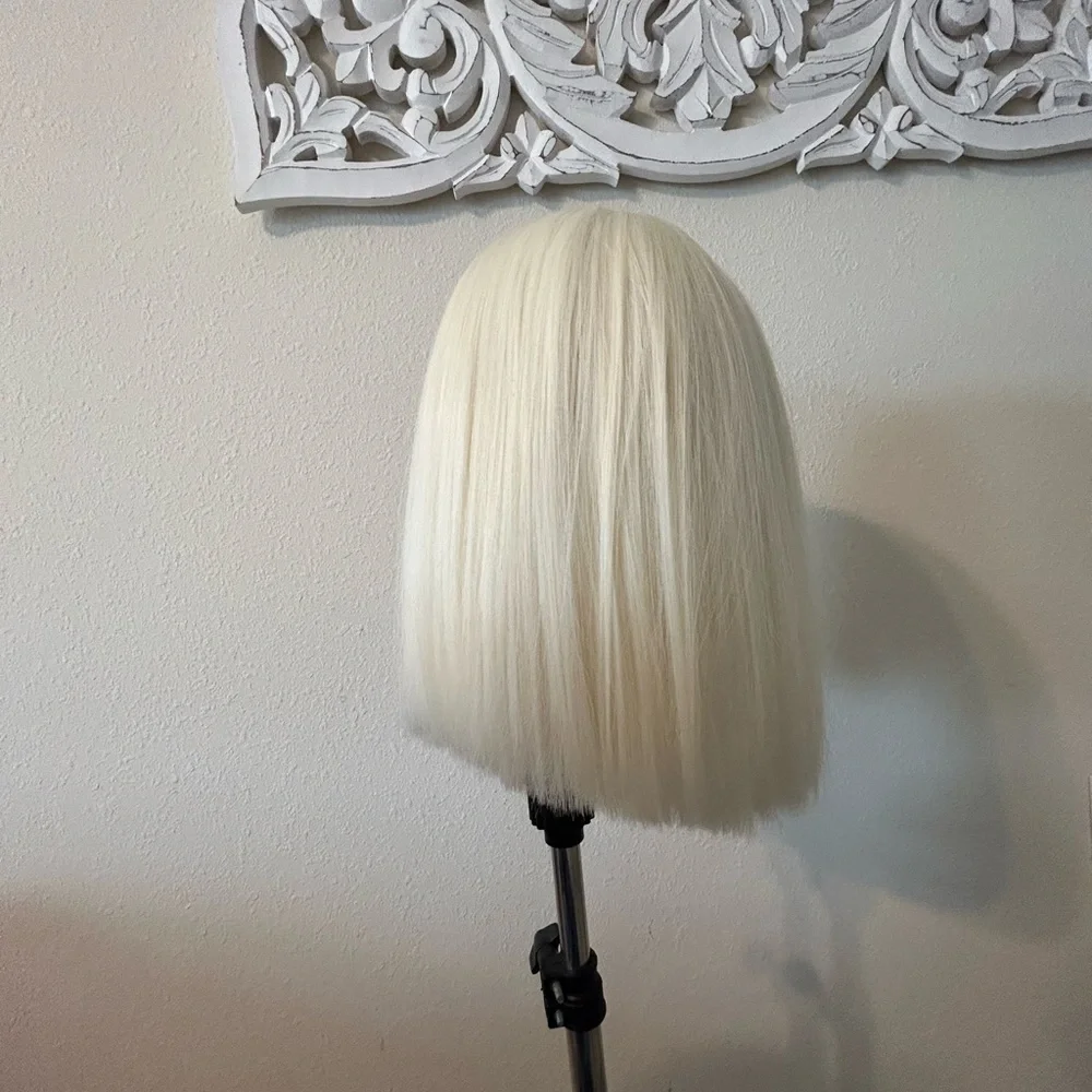 Wig - Picture 3 of 6